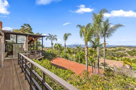 5140 San Jacinto Cir W, Fallbrook, CA 92028 photo 1