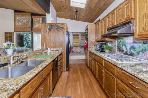 5140 San Jacinto Cir W, Fallbrook, CA 92028 photo 12