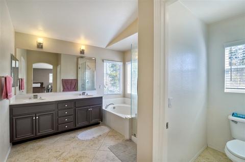 6898 Via Borregos, Carlsbad, CA 92009 photo 8