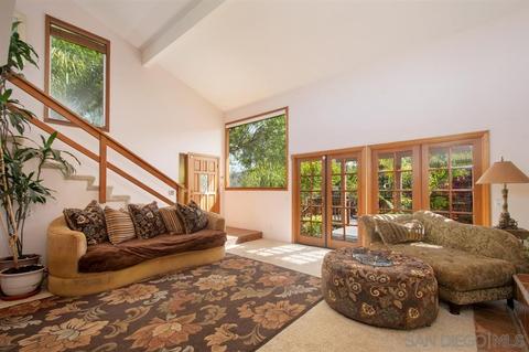 1577 Elm Dr, Vista, CA 92084 photo 8