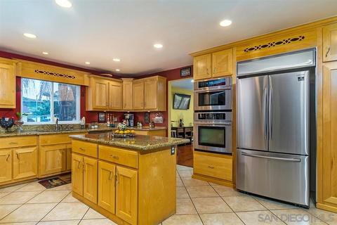 381 E Millan St, Chula Vista, CA 91910 photo 5