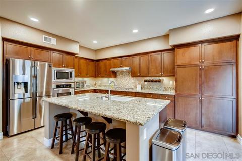 1144 Breakaway Dr, Oceanside, CA 92057 photo 5
