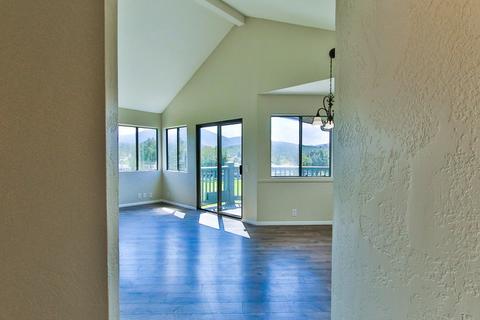 2948 Elm Tree Ct, Spring Valley, CA 91978 photo 2