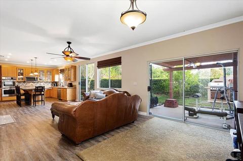 5067 Avocado Park Ln, Fallbrook, CA 92028 photo 9