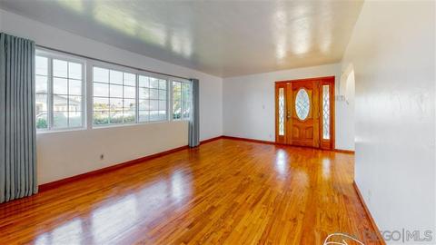 365 Calla Ave, Imperial Beach, CA 91932 photo 4