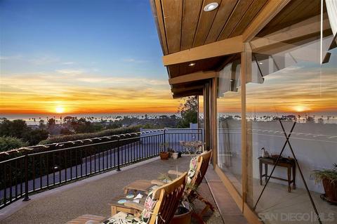 6051 Folsom Dr, La Jolla, CA 92037 photo 1