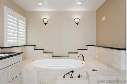 4351 Oxford, La Mesa, CA 91942 photo 8
