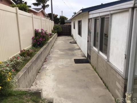4082 Lewis, Oceanside, CA 92056 photo 3