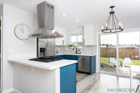 125 Riviera Dr, Oceanside, CA 92054 photo 7