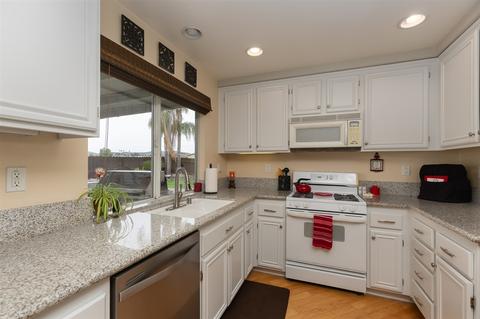 10116 Pinery Grv, Lakeside, CA 92040 photo 10