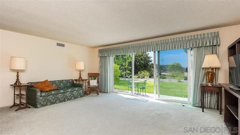 3721 Clove Way, Oceanside, CA 92057 photo 5