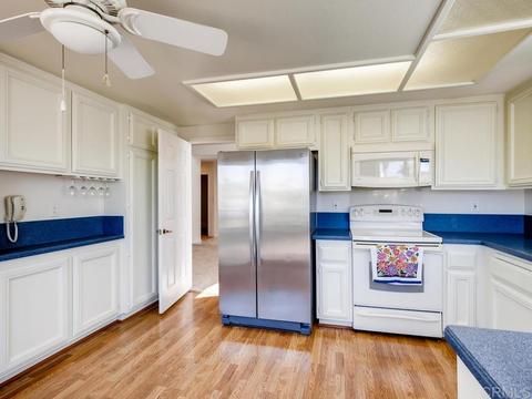 4726 Galicia Way, Oceanside, CA 92056 photo 11