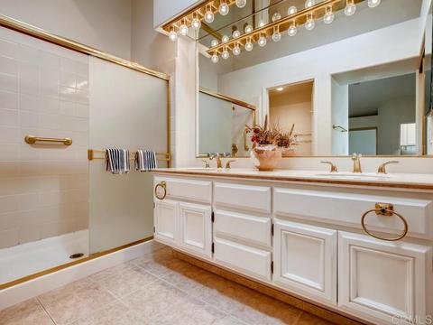 4726 Galicia Way, Oceanside, CA 92056 photo 17