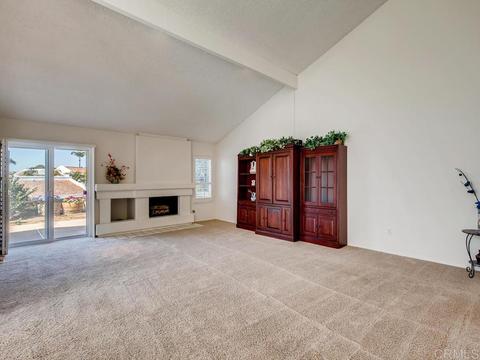 4726 Galicia Way, Oceanside, CA 92056 photo 4