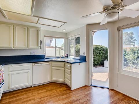 4726 Galicia Way, Oceanside, CA 92056 photo 9