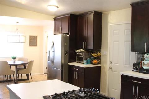422 E Oxford, Chula Vista, CA 91911 photo 2
