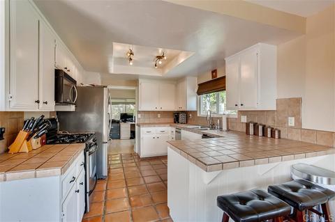1519 Maxwell Ln, Vista, CA 92084 photo 4