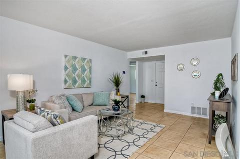 176 Francesca, Oceanside, CA 92057 photo 3
