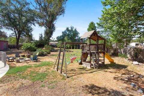 2768 Surrey Ln, Escondido, CA 92029 photo 14