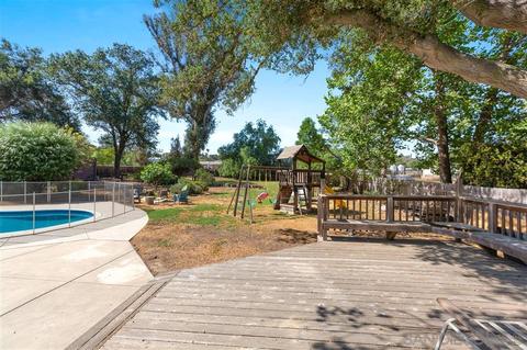 2768 Surrey Ln, Escondido, CA 92029 photo 13