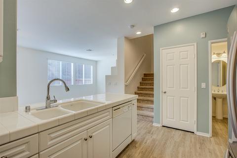 4053 Peninsula Dr, Carlsbad, CA 92010 photo 9