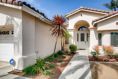 245 Borrego Ct, Oceanside, CA 92057 photo 2