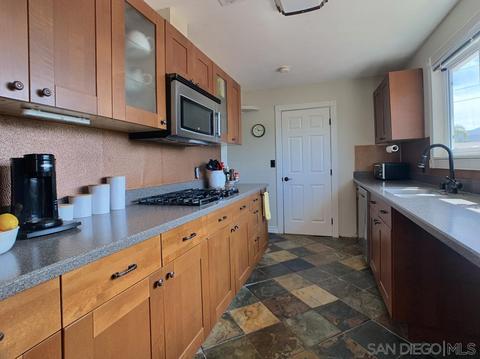 14416 Springvale St, Poway, CA 92064 photo 5