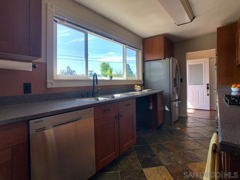14416 Springvale St, Poway, CA 92064 photo 3