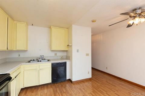 1034 Leland St #20, Spring Valley, CA 91977 photo 8