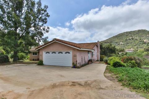 145 Promontory Dr, El Cajon, CA 92021 photo 2