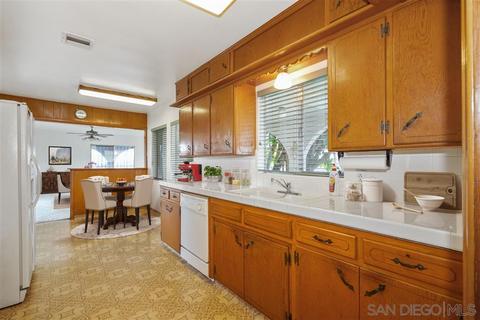 12163 Winter Gardens Dr, Lakeside, CA 92040 photo 6