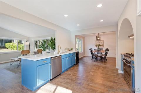 354 Beaumont Dr, Vista, CA 92084 photo 2