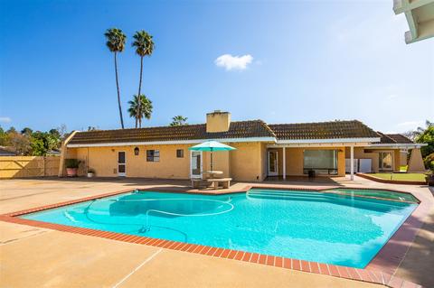 1916 Maplebrook Ct, El Cajon, CA 92019 photo 4