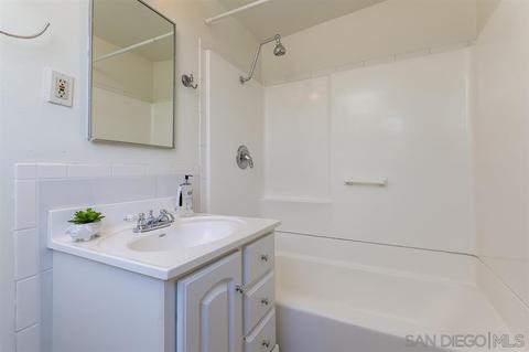631 Ida Ave, Solana Beach, CA 92075 photo 22
