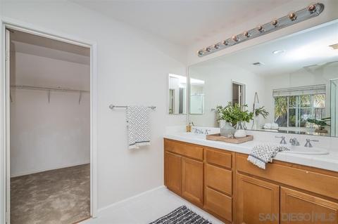 1088 Greenway Rd, Oceanside, CA 92057 photo 14
