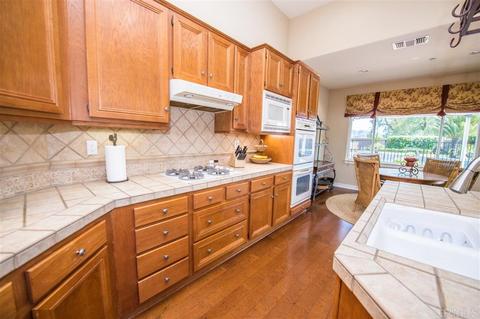 1603 Stonehaven Ct, El Cajon, CA 92019 photo 9