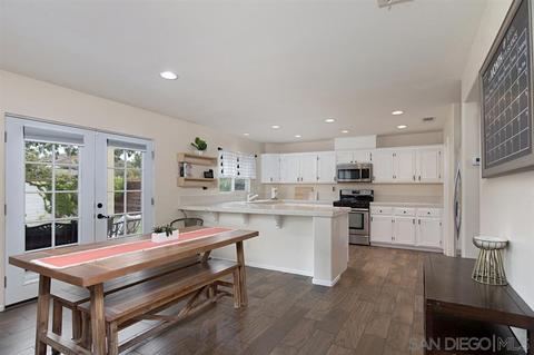 5125 Mendip St, Oceanside, CA 92057 photo 4
