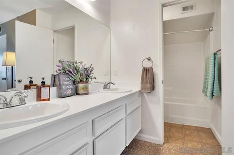 9805 Caspi Gardens Dr #7, Santee, CA 92071 photo 17