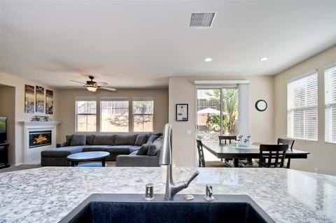 5152 Cerulean Way, Oceanside, CA 92057 photo 4