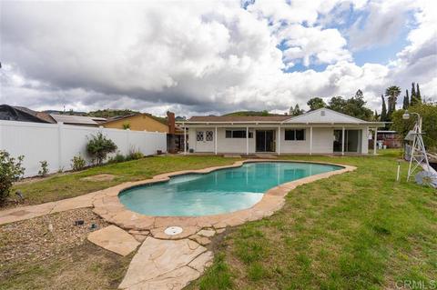 10028 Orcas Way, Lakeside, CA 92040 photo 2