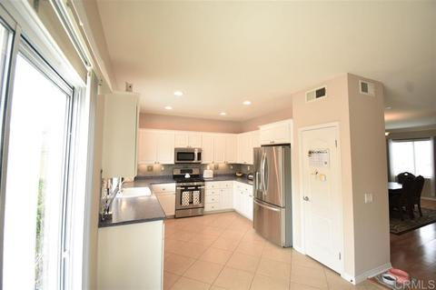 550 Wala Dr, Oceanside, CA 92058 photo 2