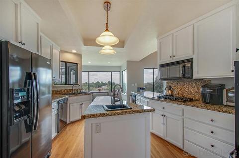 3562 Esterlina Dr, Fallbrook, CA 92028 photo 8