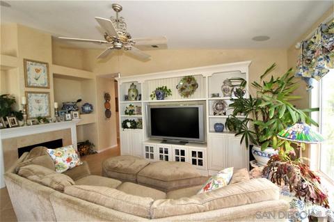 379 Rimhurst Ct, Oceanside, CA 92058 photo 11