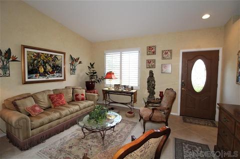 379 Rimhurst Ct, Oceanside, CA 92058 photo 4