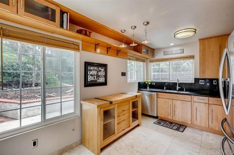 1806 Via Cuarto, Oceanside, CA 92056 photo 9