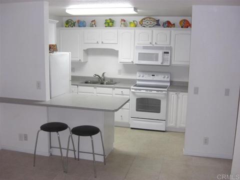 745 E Bradley Ave #117, El Cajon, CA 92021 photo 2