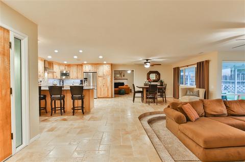 1953 Willowbrook Ct, El Cajon, CA 92019 photo 4