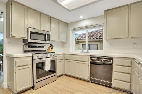 3807 Elderberry Gln, Escondido, CA 92025 photo 8