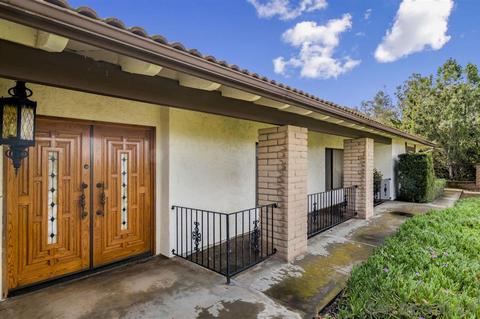 27759 Rosecrest Dr, Escondido, CA 92026 photo 9