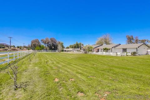 2955 Dye Rd, Ramona, CA 92065 photo 2